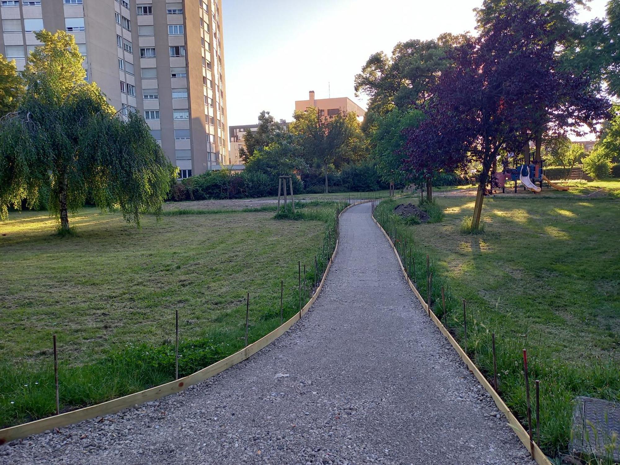 F2 65m2 Parking Prive Avec Belle Vue Appartement *